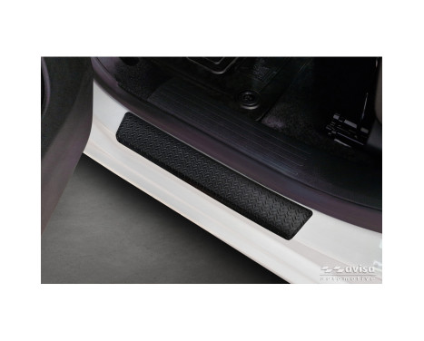 Avisa Aluminum Door Sill Moldings suitable for MPVs, Image 2