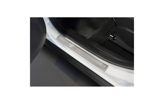 Avisa stainless steel door sill moldings suitable for Citroën C3 IV 2024- 'Lines' - 4-piece, Image 2