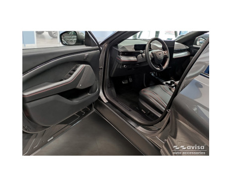 Black stainless steel door sills suitable for Ford Mustang Mach-E 2020 - 'Lines' - 4-piece, Image 2