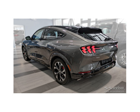 Black stainless steel door sills suitable for Ford Mustang Mach-E 2020 - 'Lines' - 4-piece, Image 5