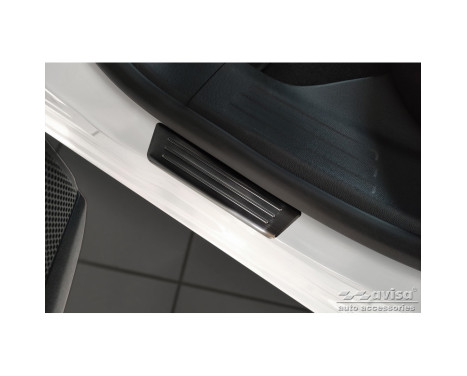 Black stainless steel door sills suitable for Opel Mokka 2020- - 'Special Edition' - 4-piece, Image 4