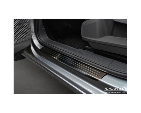 Black stainless steel door sills suitable for Volkswagen Caddy V 2020 - 2-piece, Image 2