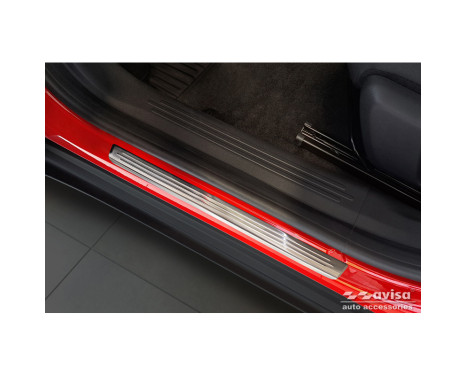 Stainless steel door sill moldings suitable for Fiat 600(e) (365_) 2023- 'Lines' - 4-piece, Image 3