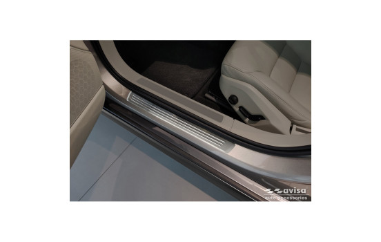 Stainless steel door sill moldings suitable for Volvo V90 & V90 Cross Country 2016- - 'Lines' - 4-piece