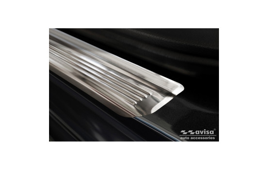 Stainless steel door sill suitable for Honda Civic X HB 5-door 2017- 'Lines' - 4-piece, Image 3