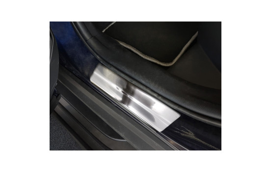 Stainless Steel Door Sill Toyota RAV4 (5th Gen.) 2018- - 'Hybrid' - 4-piece, Image 4