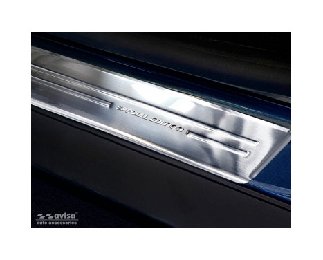 Stainless Steel Door Sills Dacia Duster II 2018- 'Special Edition' - 4-piece, Image 2