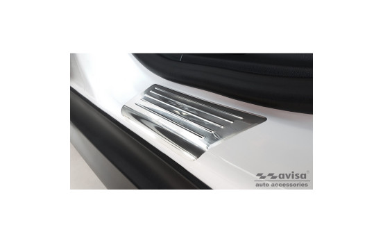 Stainless steel door sills suitable for Citroën C3 Aircross II 2017- 'Lines' - 4-piece, Image 4
