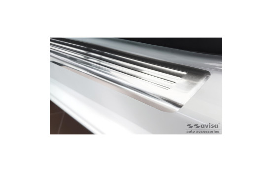 Stainless steel door sills suitable for Peugeot 2008 II 2020- 'Lines' - 4-piece, Image 4