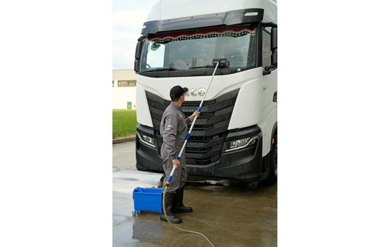 Telescopic washing brush – 140-240 cm including water connection, Image 4