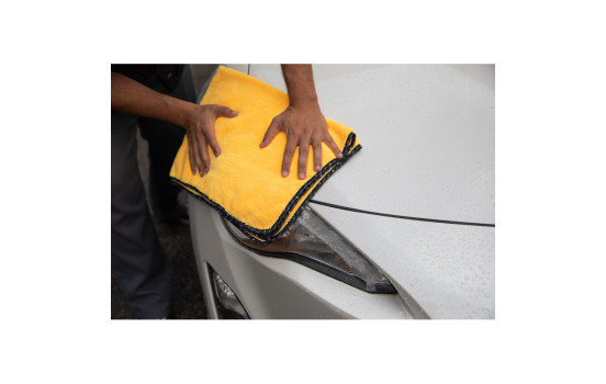 Chemical Guys Miracle Dryer Microfiber Towel - 36x25'', Image 3