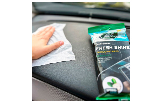 Turtle Wax 54095 Fresh Shine Gloss Interior Cleaning Wipes 24 pieces, Image 3