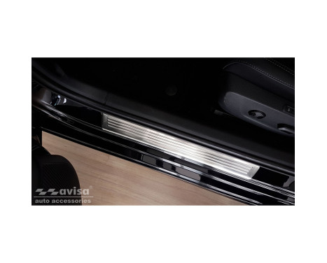 Stainless steel door sills suitable for Skoda Octavia IV Kombi 2020- 'Lines' - 4-piece, Image 3