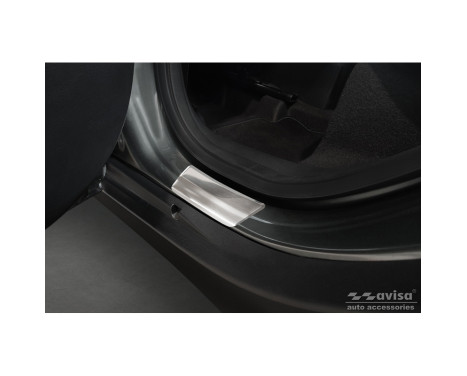 Stainless steel door sills suitable for Toyota Aygo, Image 4