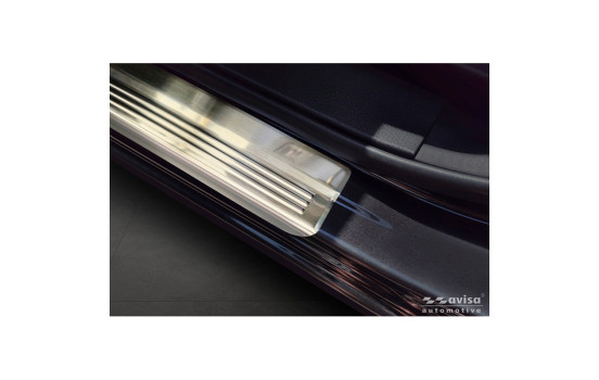 Avisa stainless steel door sill moldings suitable for Nissan Qashqai II 2013-2017 & Facelift 2017-2020, Image 3