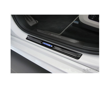 Black glossy stainless steel Door sills suitable for BMW X7 G07 2019- 'Hybrid' - 4-piece, Image 2