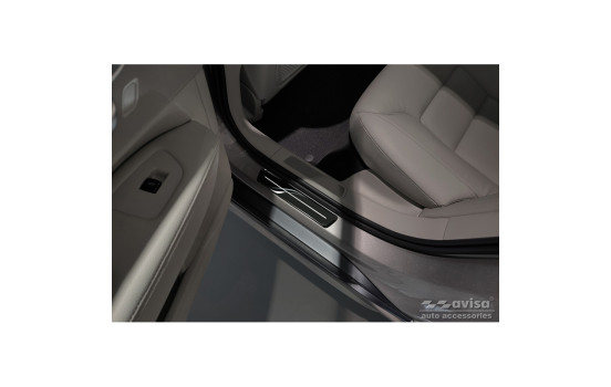 Black glossy stainless steel Door sills suitable for Volvo V90 2016- 'Hybrid' - 4-piece, Image 4