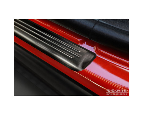 Black stainless steel door sill moldings suitable for Fiat 600(e) (365_) 2023- - 'Lines' - 4-piece, Image 2