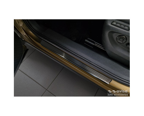 Black stainless steel door sill moldings suitable for Skoda Kodiaq II (PS7) 2024- 'Lines' - 4-piece, Image 2