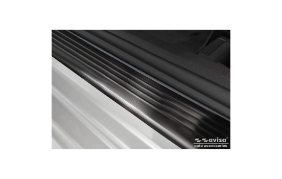 Black stainless steel door sill moldings suitable for Skoda Octavia IV Sedan/Kombi 2020- 'Lines' - 4-piece, Image 3