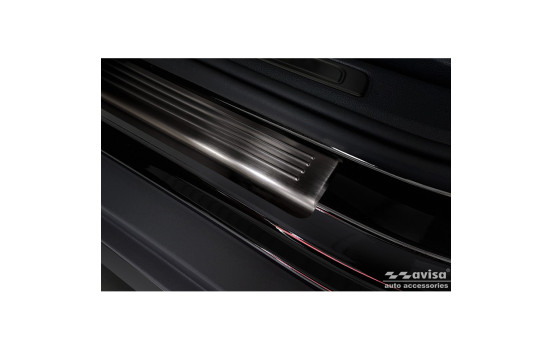 Black Stainless Steel Door Sill Moldings Suitable for Volkswagen Passat 3G Sedan/Variant 2014-2023 - 'Lines' - 4, Image 3