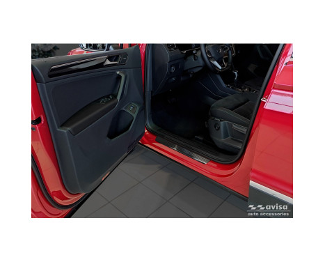 Black stainless steel door sill moldings suitable for Volkswagen Tiguan II 2016-2020 & FL 2020- incl. Allspace 2017-