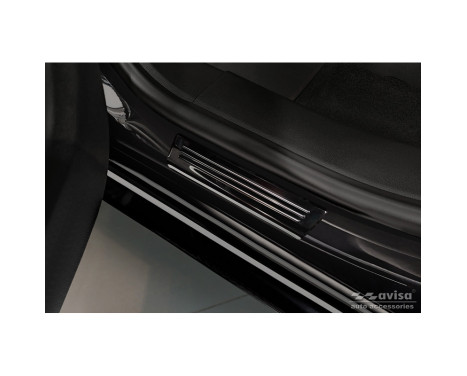 Black Stainless Steel Door Sill suitable for Ford Kuga III 2019- 'Hybrid' - 4-piece, Image 4