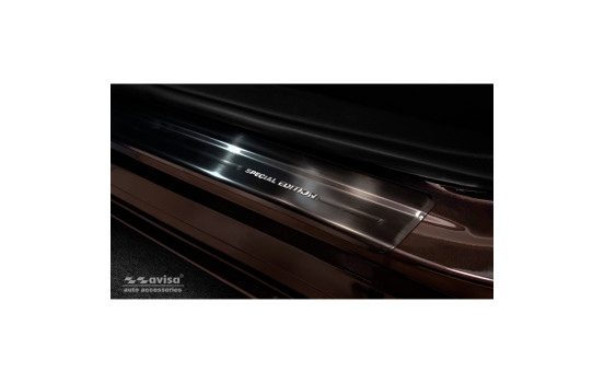 Black Stainless Steel Door Sill suitable for Nissan Juke II 2019- 'Special Edition' -Â 4-piece, Image 2
