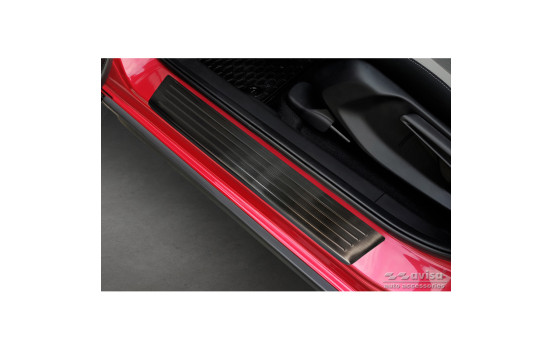 Black stainless steel Door sills suitable for Honda Jazz Crosstar 2020- 'Lines' - 4-piece, Image 2