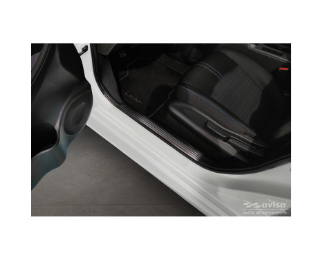 Black stainless steel door sills suitable for Nissan Leaf II 2017 - - 'Lines' - 4-piece