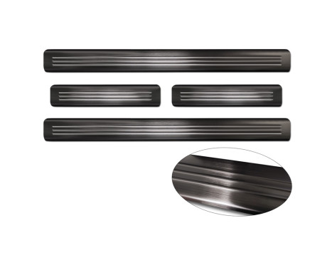 Black stainless steel door sills suitable for Nissan Leaf II 2017 - - 'Lines' - 4-piece, Image 6