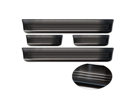 Black stainless steel door sills suitable for Tesla Model S 2012-2016 & Facelift 2016 - 'Lines' - 4-piece, Image 5