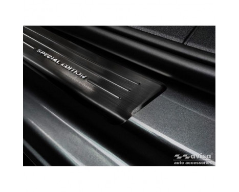 Black stainless steel door sills suitable for Volkswagen Caddy V 2020- - 'Special Edition' - 2-piece, Image 3