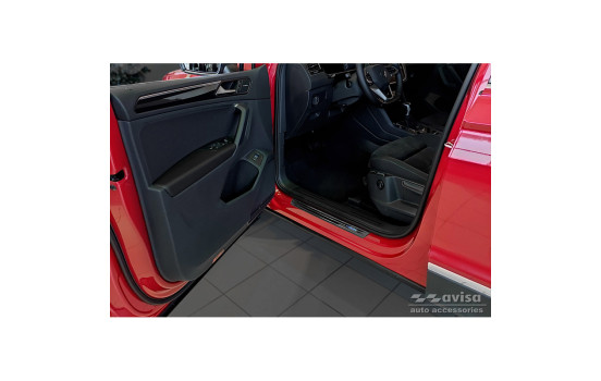 Black stainless steel door sills suitable for Volkswagen Tiguan II 2016-2020 & FL 2020- 'Hybrid' - 4-piece