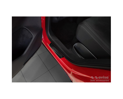 Black stainless steel door sills suitable for Volkswagen Tiguan II 2016-2020 & FL 2020- 'Hybrid' - 4-piece, Image 4