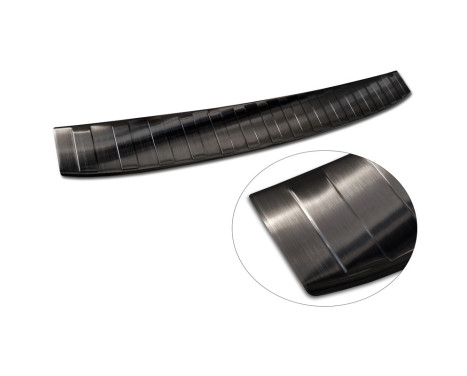 Black Stainless Steel Rear Bumper Protector suitable for Fiat 500L Facelift 2017- 'Ribs', Image 6