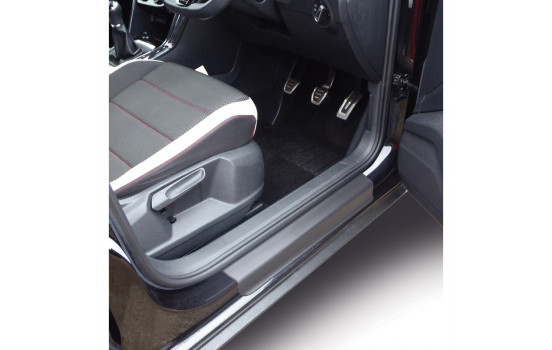 RGM Door sills suitable for Volkswagen T-Roc 2017- - set Ã 2 pieces