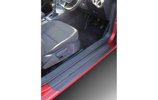 RGM Door sills Volkswagen Golf VII 3-door 2012-2020 2-piece