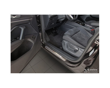 Stainless steel door sill moldings suitable for Volkswagen Tiguan III (CT1) 2024- 'Lines' - 4-piece
