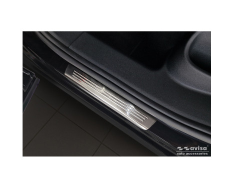 Stainless steel door sill moldings suitable for Volkswagen Tiguan III (CT1) 2024- 'Lines' - 4-piece, Image 4