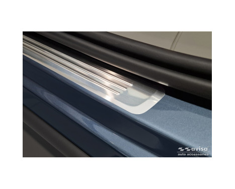 Stainless steel door sill moldings suitable for Volvo XC60 II 2017-2021 & FL 2021- incl. R-Design - 'Lines' , Image 3