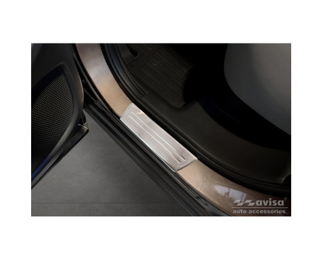 Stainless steel door sill suitable for Mitsubishi Eclipse Cross PHEV 2021- 'Hybrid' - 4-piece, Image 4