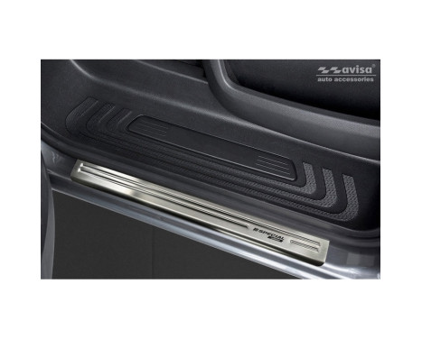Stainless steel door sills Mercedes Vito & V-Class W447 2014- - 'Special Edition' - 2-piece, Image 2