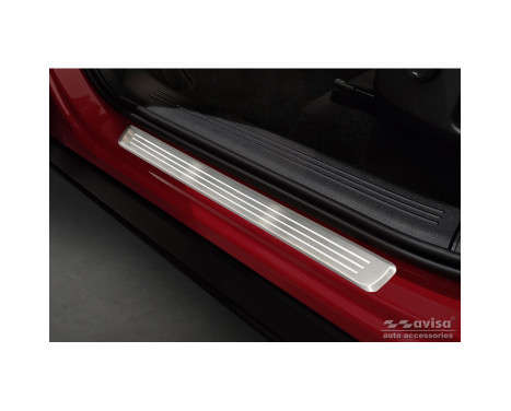 Stainless steel door sills suitable for Volvo XC40 2018 - - 'Lines' - 4-piece, Image 2