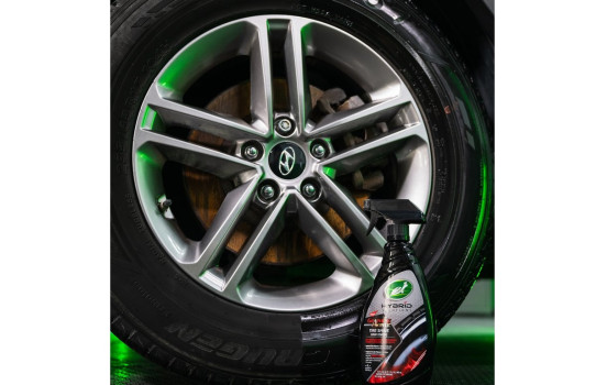 Turtle Wax Hybrid Solutions Tire Shine 680ml, Image 4