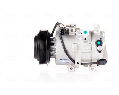 Compressor, air conditioning