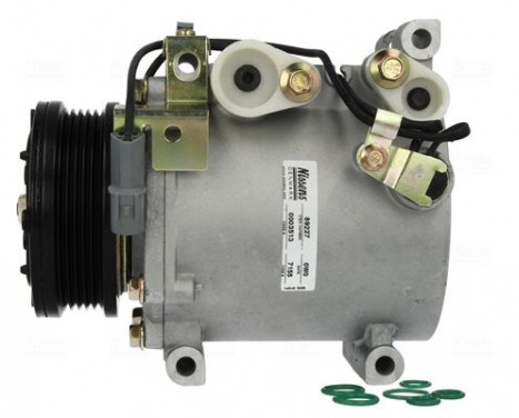 Compressor, air conditioning