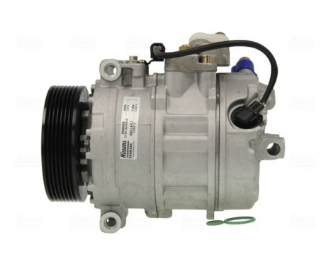 Compressor, air conditioning