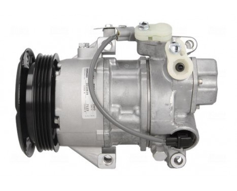 Compressor, air conditioning