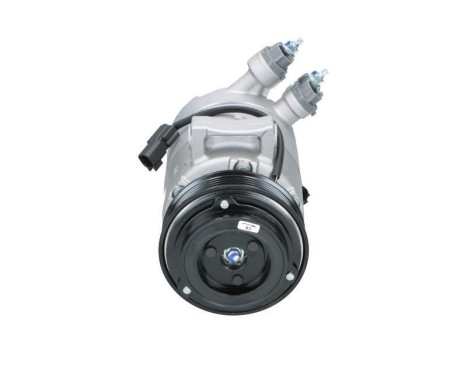 Compressor, air conditioning